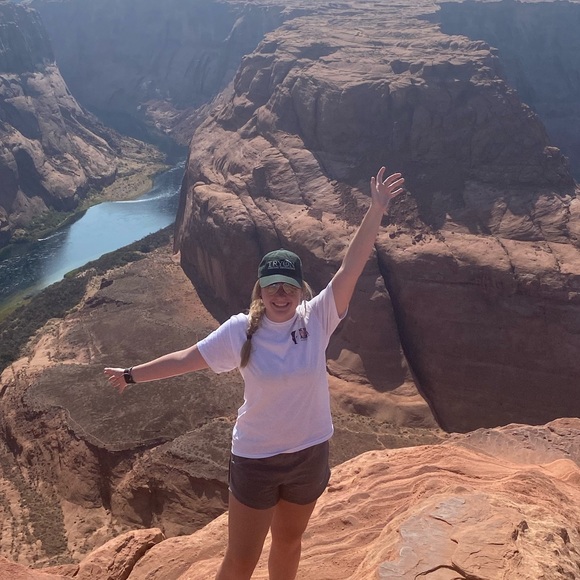 Meet your Posher, Jessie - Picture 1 of 1